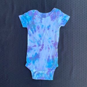 Homemade Tie Dye Onesie-W6513